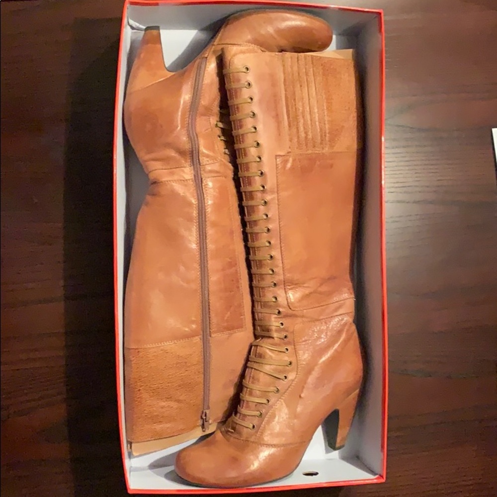 Miz Mooz women’s leather zip up boots